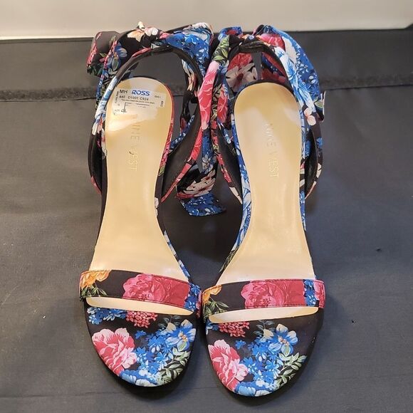 BRAND NEW NINE WEST KOBS ANKLE BOWNOT TIE SANDAL (WOMEN) - Picture 2 of 16